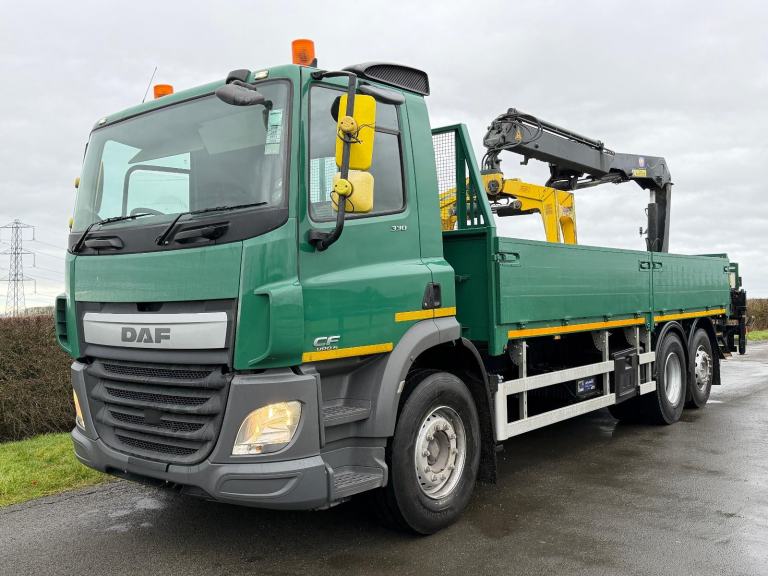 2015 DAF CF 75.330 26T DROPSIDE WITH HMF 1430 CRANE