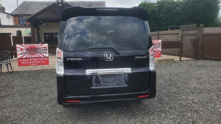Honda stepwagon spada 2.0 automatic 8 seater fresh japanese import 46k 2010
