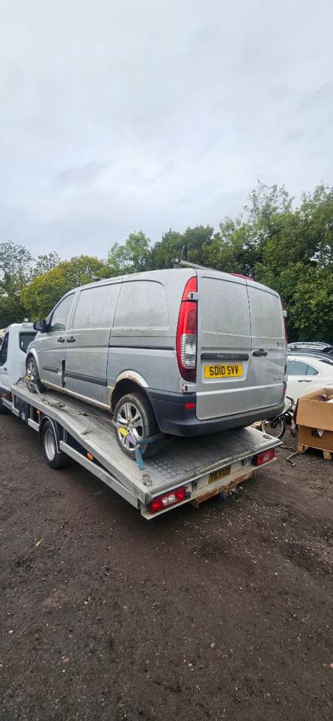 Mercedes vito van 10 plate breaking 