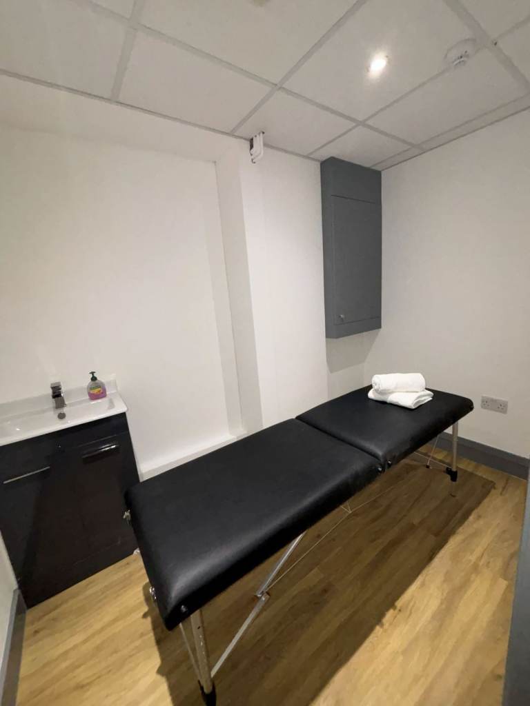 Treatment room available for rent in the heart of St Paul’s