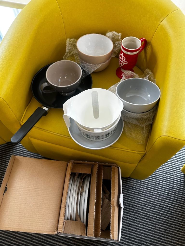 Various kitchen items - £1 each