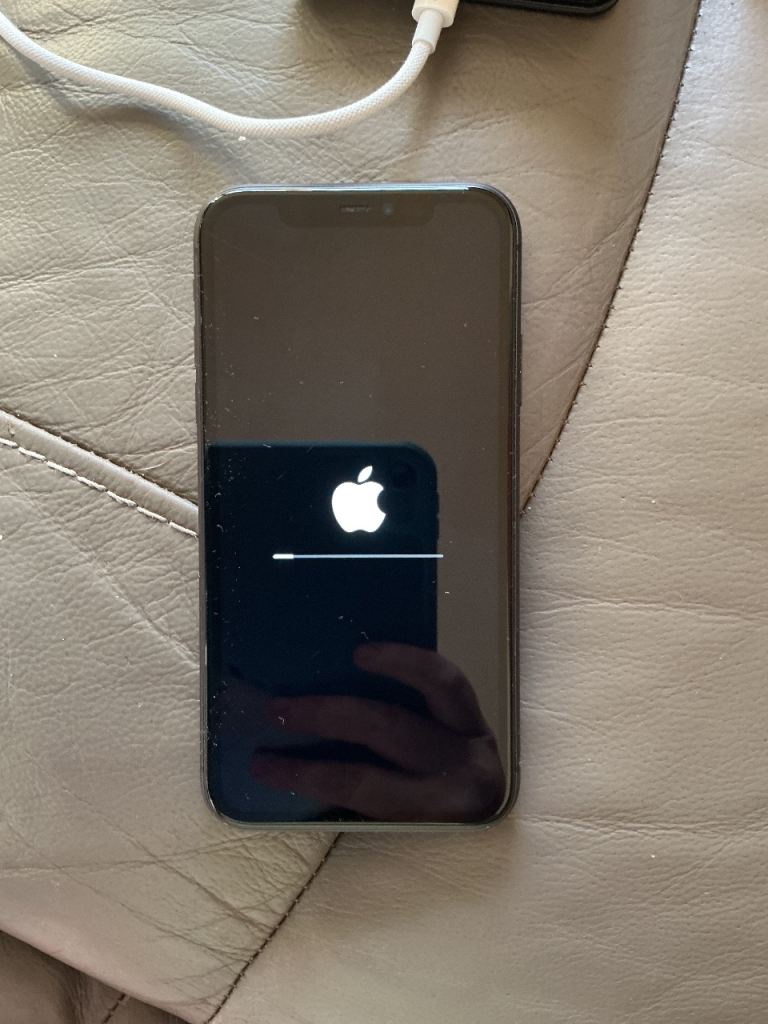 Apple iPhone 11 Black - Good Condition