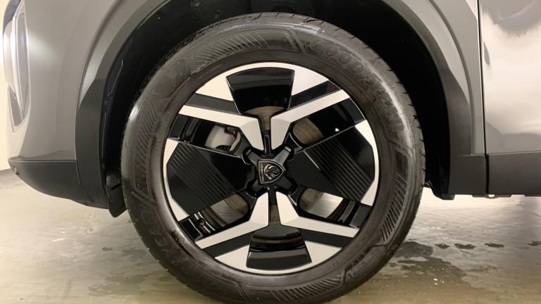 2024 Peugeot 2008 1.2 PureTech 130 Allure 5dr HATCHBACK PETROL Manual
