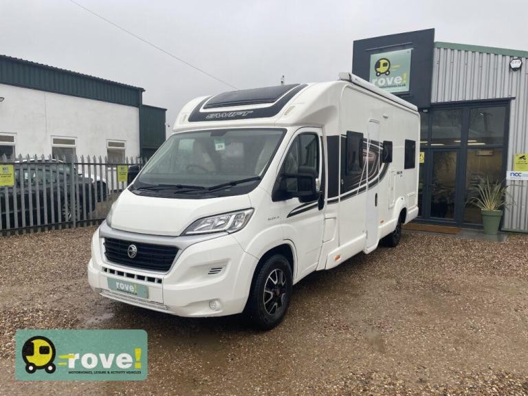 Swift Escape 674 6 Berth 5 Berth End lounge motorhome 3500kg