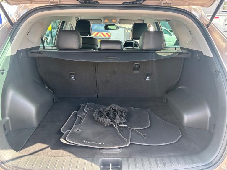 2016 Hyundai TUCSON 1.7 CRDi Blue Drive Premium SUV 5dr Diesel Manual Euro 6 (s/s) (116 ps) SUV D...