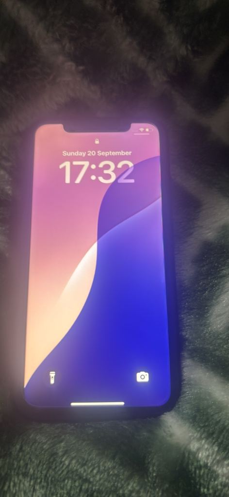 Apple iPhone XR - Black, Good Condition