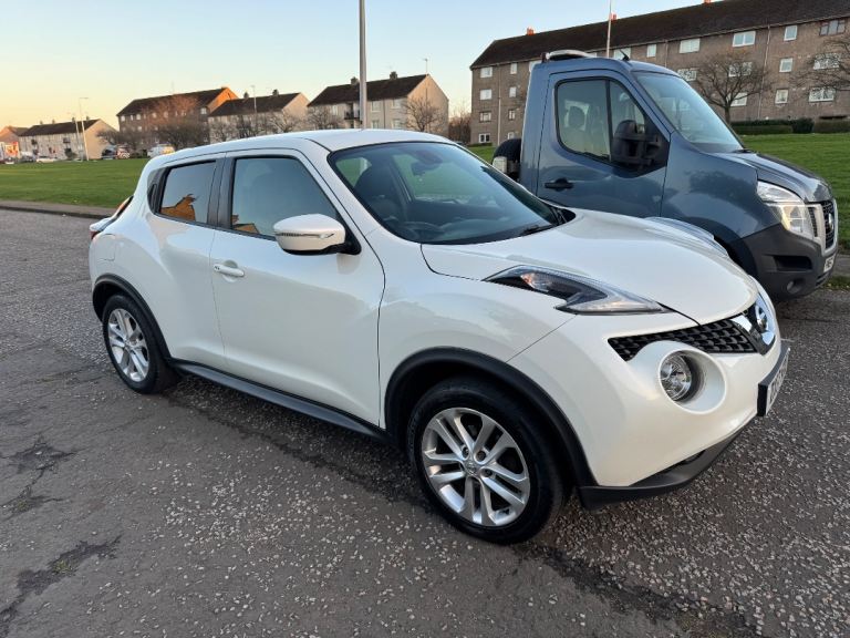 Nissan juke 1.2 dig T N 5DR connect-a 2017 petrol  Mileage: 76k miles long Mot