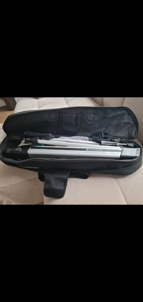 Celestron 21046 60mm Power Seaker 2 telescope with tri pod & bag