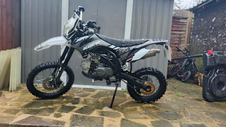 125cc kurz road legal pit bike