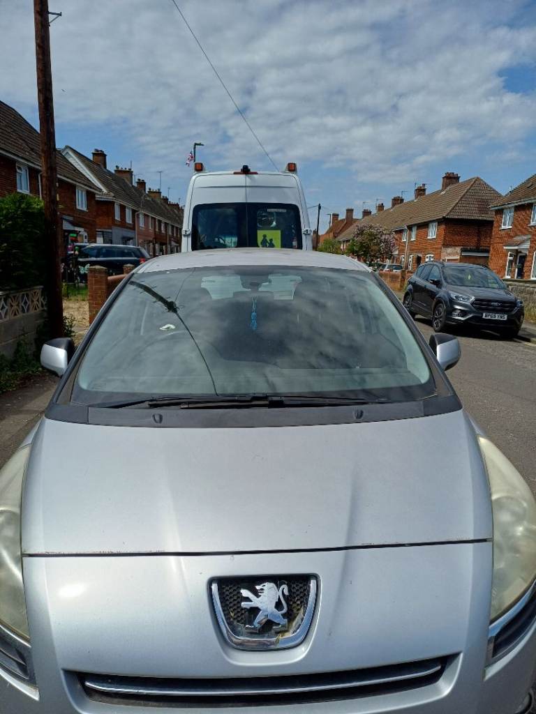 Peugeot, 5008, MPV, 2010, Manual, 1598 (cc), 5 doors