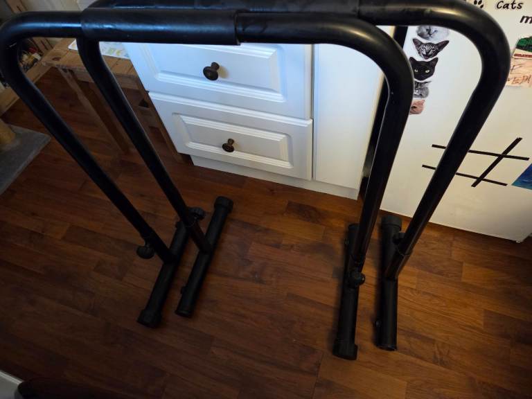 Pull up bars, paralette bars, exercise equipment