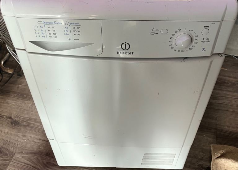 Indesit IDV75 Tumble Dryer - Good Condition, 7kg Capacity