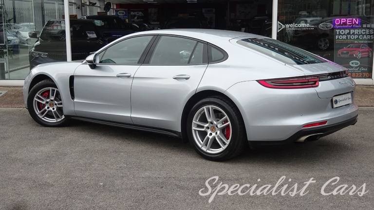 2017 Porsche Panamera 3.0 V6 4 Saloon 5dr Petrol PDK 4WD Euro 6 (s/s) (330 ps) Hatchback Petrol A...