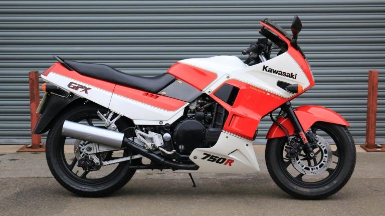 Kawasaki GPX750R ZX750 1987