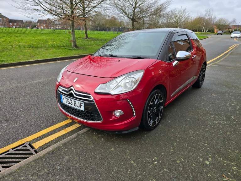 Citroen, DS3, Hatchback, 2013, Manual, 1598 (cc), 3 doors