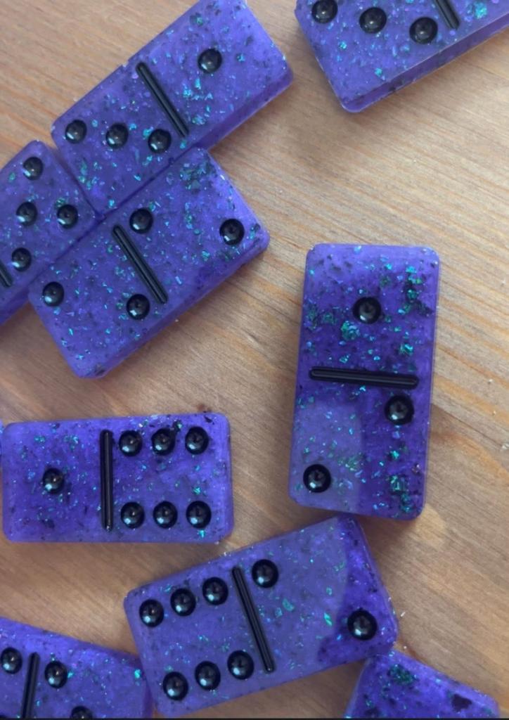 Handmade resin dominos set 
