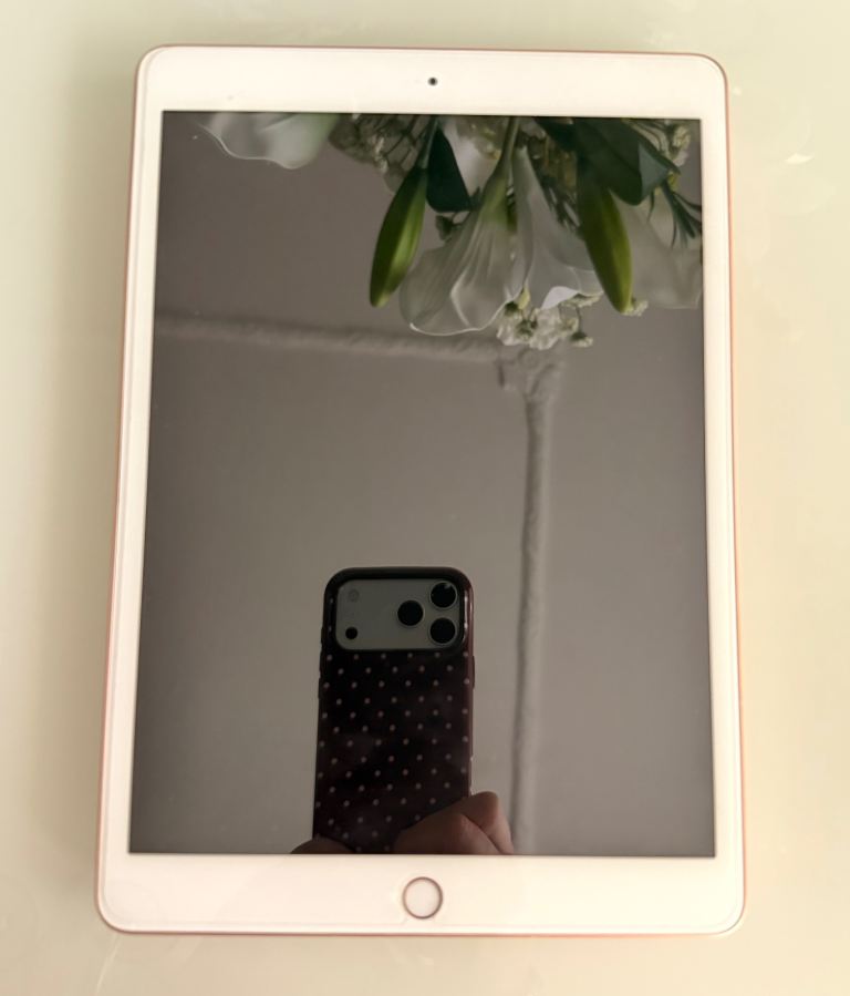 iPad 7th Gen - 32GB - Gold