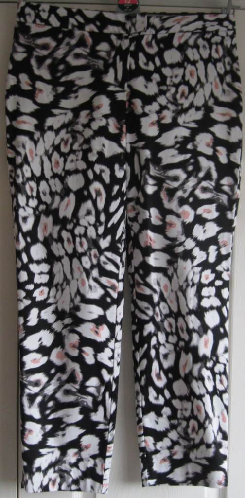 Ladies Summer Trousers sizes S and 12.  £3 each