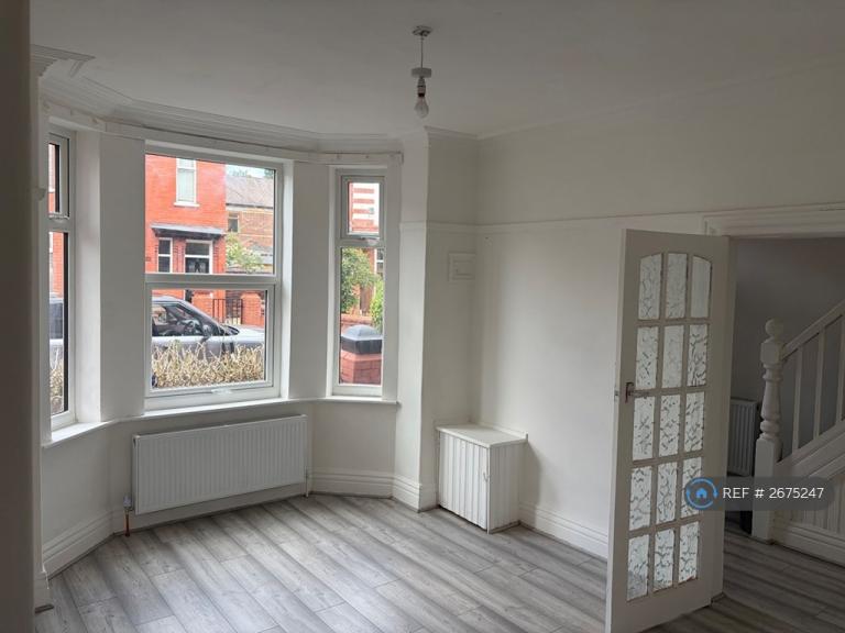 3 bedroom house in Elton Avenue, Manchester, M19 (3 bed) (#2675247)