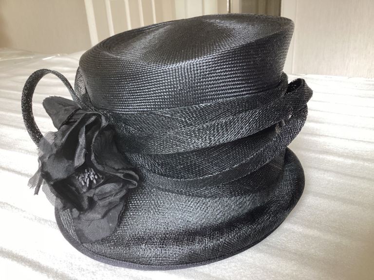 Ladies Black Occasion Hat – Good Condition
