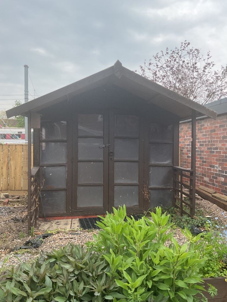 Wooden summer house (Free, buyer to dismantle and collect)