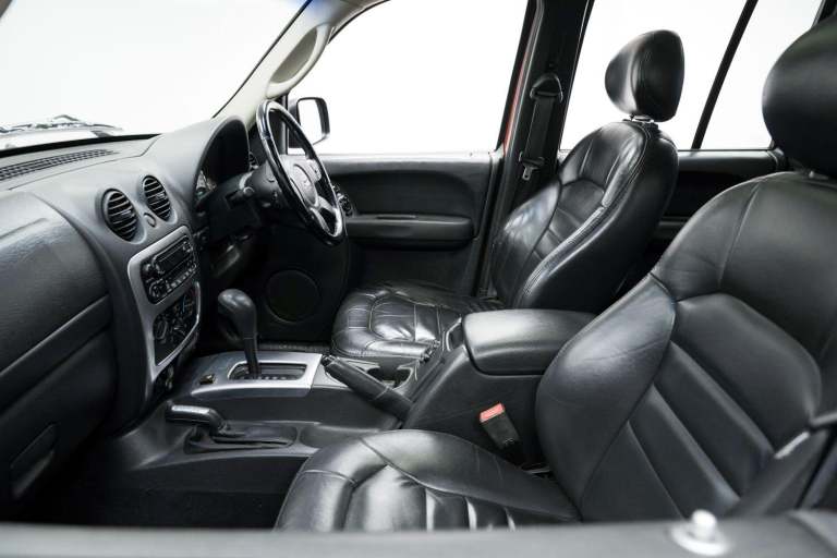 2002 Jeep Cherokee 3.7 V6 Limited 5dr Auto ESTATE PETROL Manual