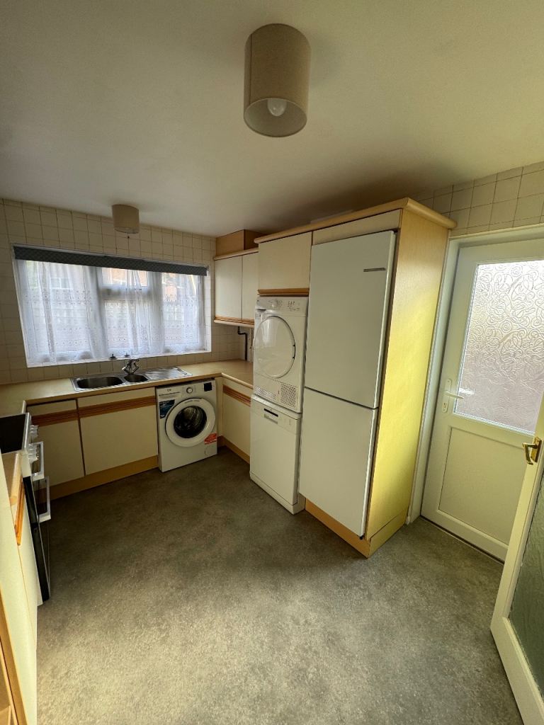 Double rooms furnished new in Surbiton KT6 