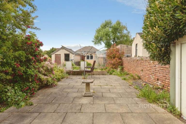 5 bedroom house to rent