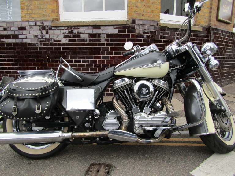 HARLEY DAVIDSON 1340 PAN HEAD LOOK ALIKE , ONLY 5800 MILES ,***AMAZING LOOKING..