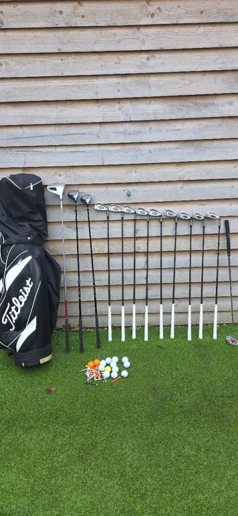 Ben sayers golf set with titleist bag 
