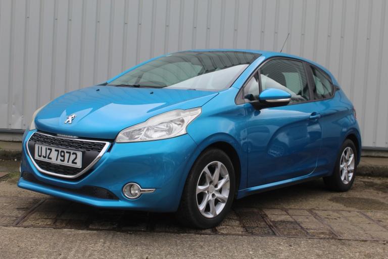 PEUGEOT 208 1.4 VTi Active 2013