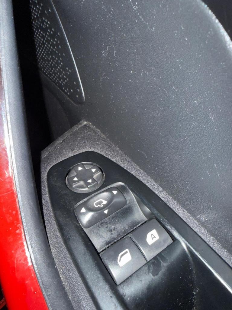 2013 Peugeot 208 1.6 THP GTi 3dr HATCHBACK PETROL Manual