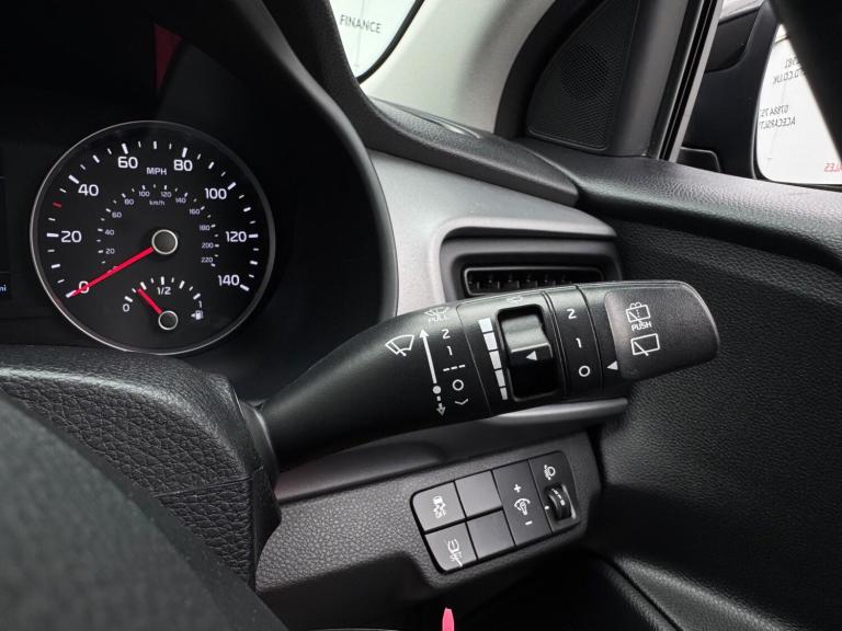 2019 Kia Stonic 1.0 T-GDi 2 Euro 6 (s/s) 5dr HATCHBACK Petrol Manual