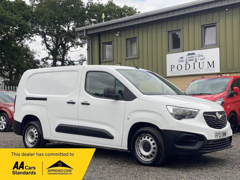 2021 Vauxhall Combo 1.5 Turbo D 2300 Edition Crew Van L2 Euro 6 4dr Combi Van Diesel Manual