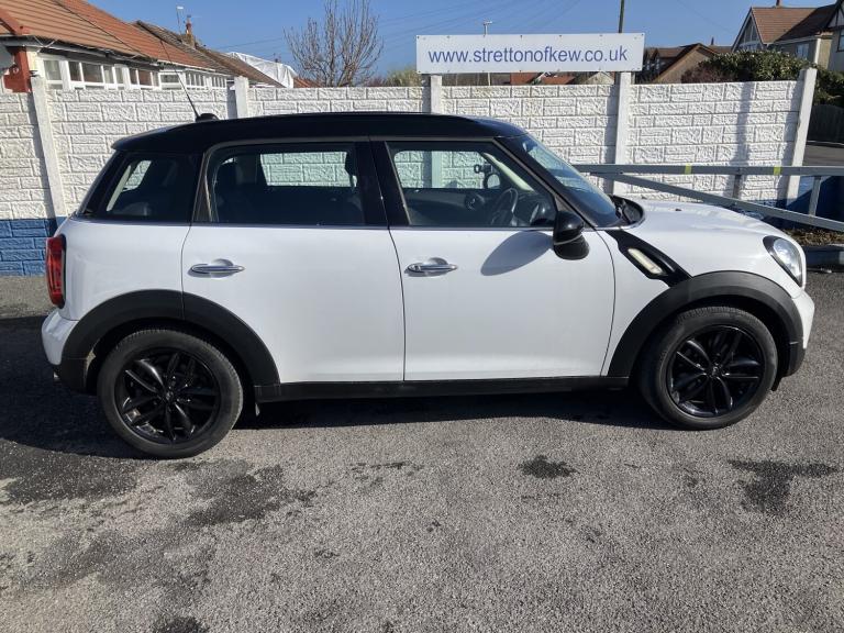 MINI COUNTRYMAN 1.6 Cooper D Countryman 2014
