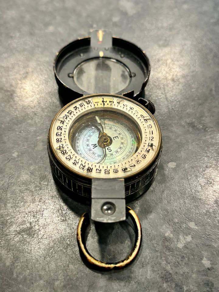 Original WWII British Army Compass T&G 1943