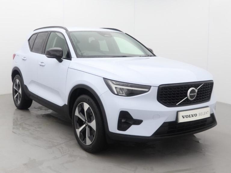 VOLVO XC40 2.0 B4P Plus Dark 5dr Auto