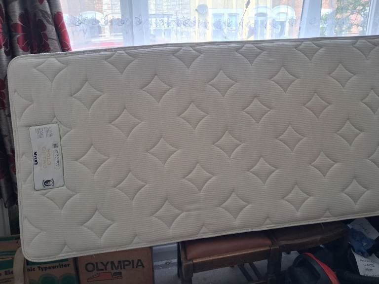 SINGLE MATTRESS