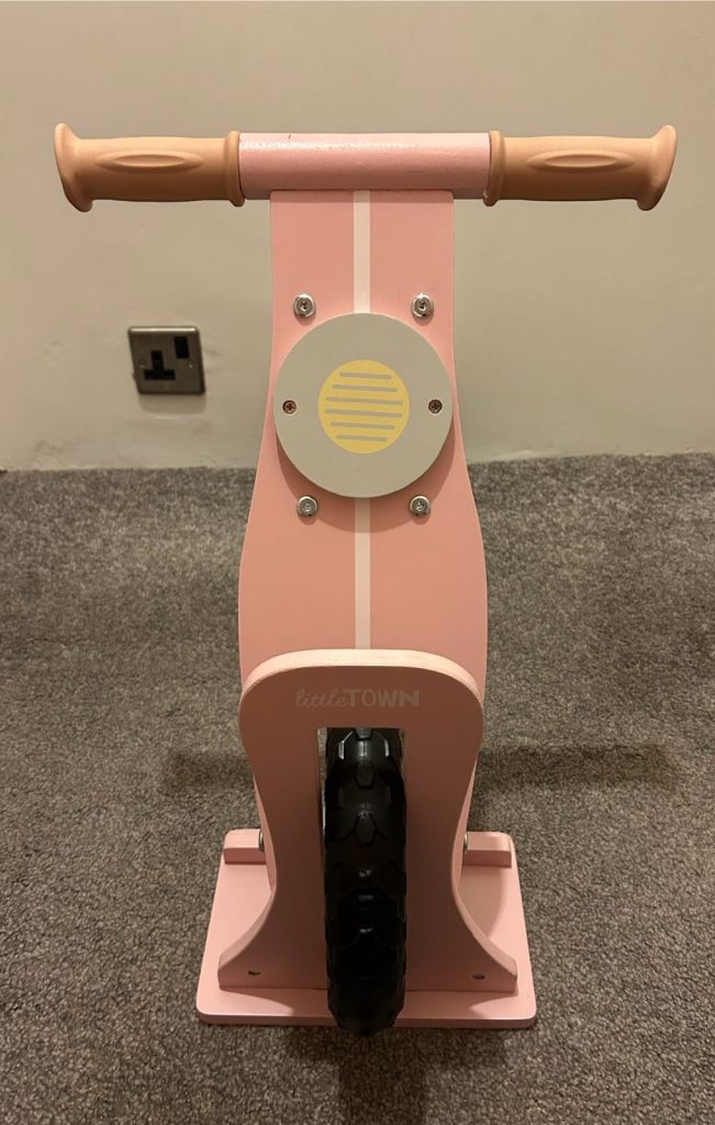 Wooden balance bike scooter