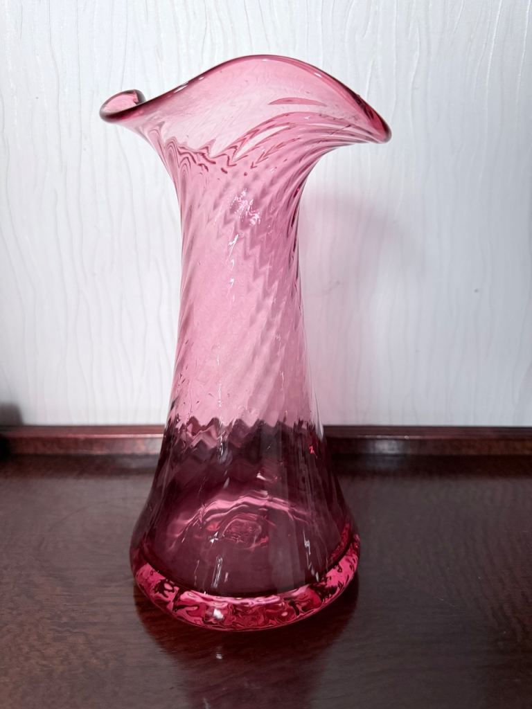 Vintage Murano-Style Art Glass Vase - Pink/Red Swirl