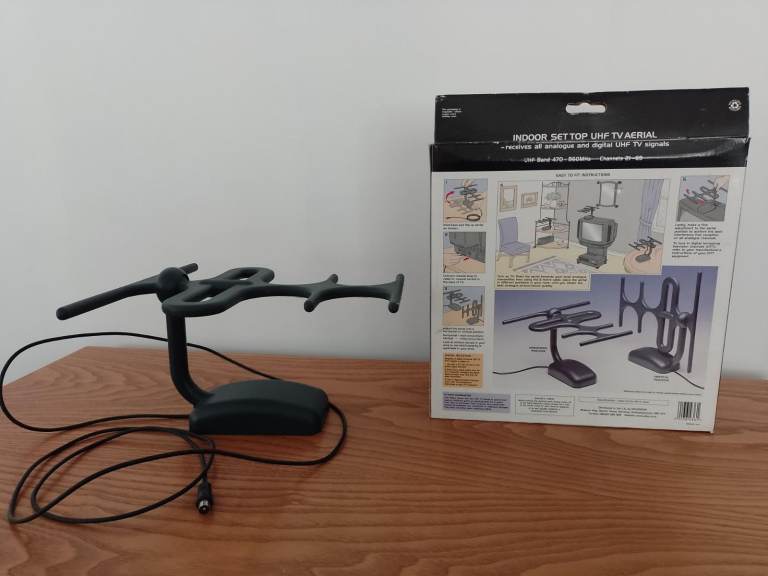 Indoor digital TV Aerial