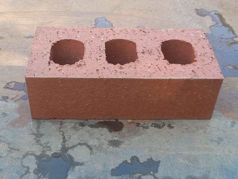 Red class B engineering bricks 32 bricks job lot £16.00