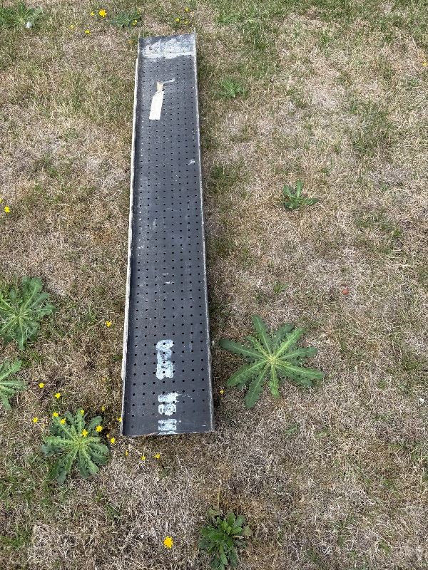 Catnic metal Box lintel