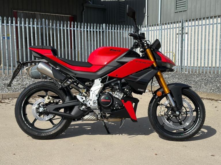 Fantic Stealth 125 | 15hp Fast 125cc Naked sports bike Delivery & Finance UK/IRE