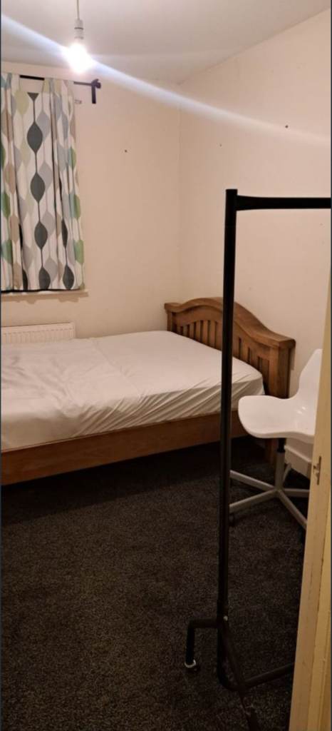 DOUBLE ROOM BILLS INCLUSIVE 4 RENT AT MK8