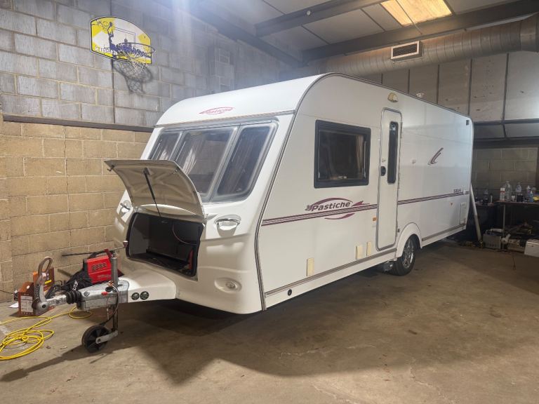 2007 Coachman Pastiche 530 Fixed Bed Caravan 