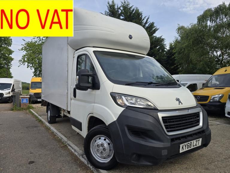 2018 Peugeot Boxer 2.0 BlueHDi Luton Van TAIL LIFT CHASSIS CAB Diesel Manual