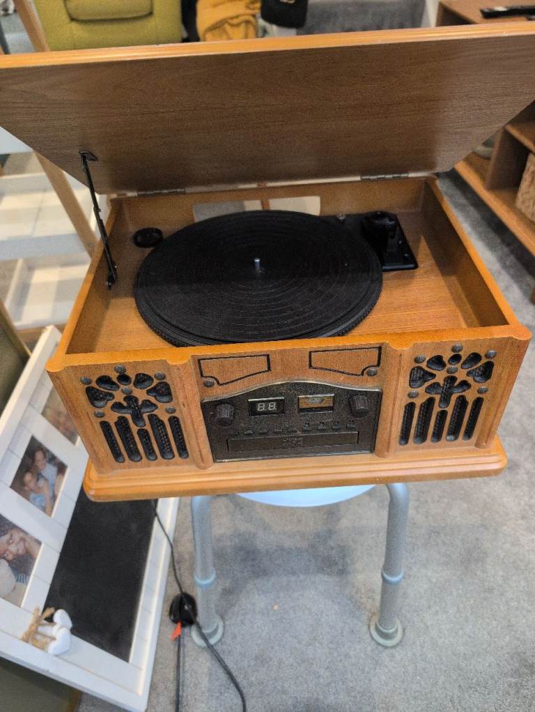 Radio/ record played