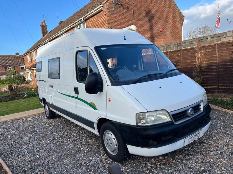 Trigano Tribute 2 Berth 3 Belt Awning Shower Toilet Hob Grill VGC 90K Miles