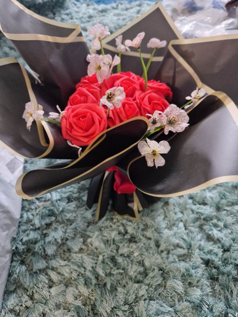 Artificial flower bouquets gift